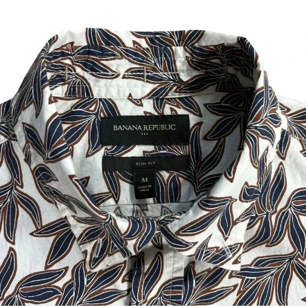 Banana Republic Men’s Button Down Leaf Pattern Slim Fit Shirt (Size M)